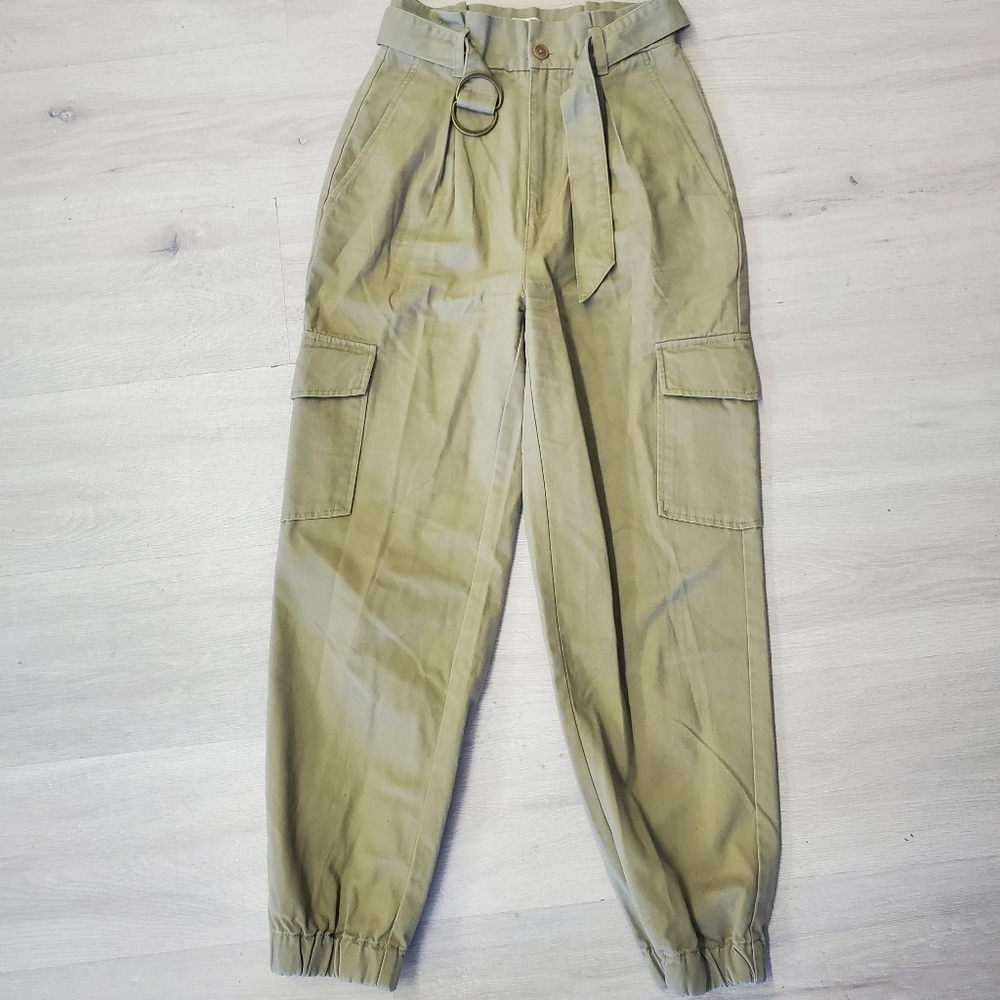 Aritzia Sunday best khaki cargo pants